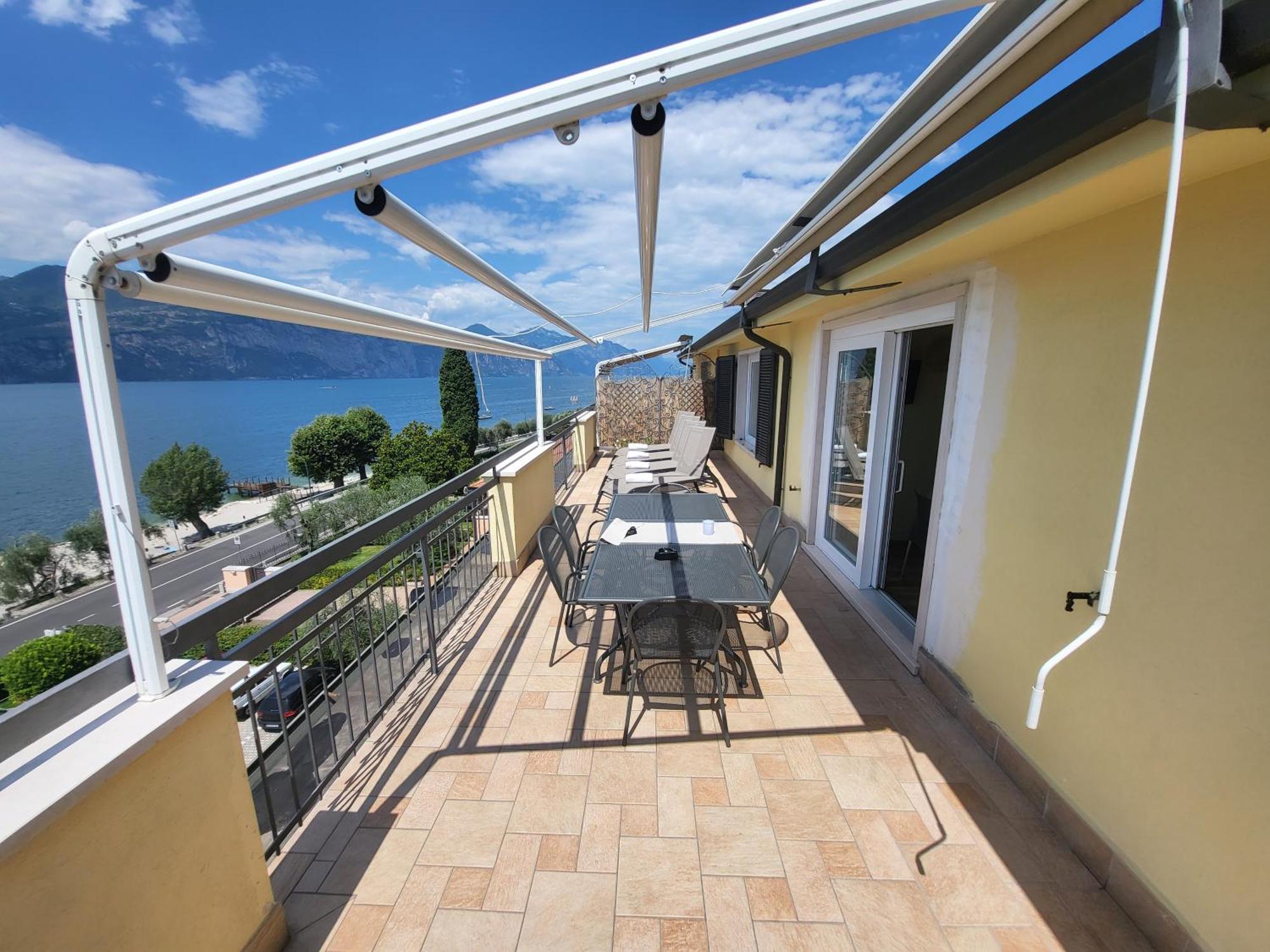 Penthouse Casa Alkea Masse Lake View Brenzone sul Garda Exterior foto